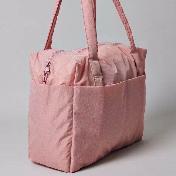BAGGU Handbags - NWT Baggu Small Cloud Carry-on - Rose Tan